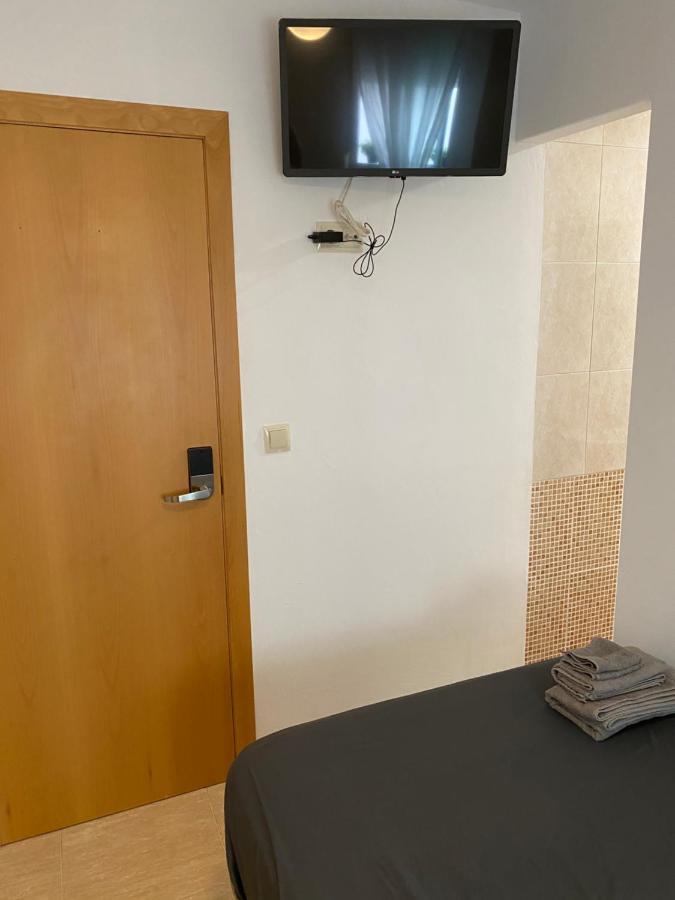 Single Room In My Apartment At The Beach Valencia Luaran gambar